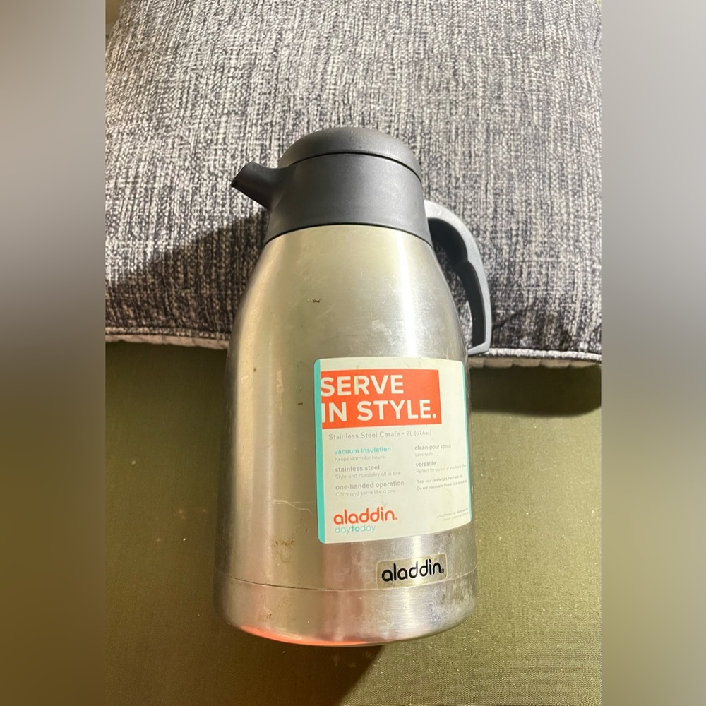 Aladdin Insulated Carafe   Stainless Steal 20 Oz Day To Day
